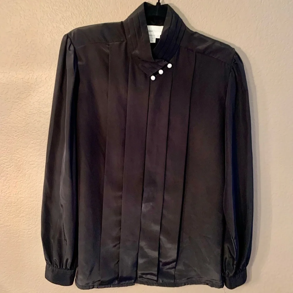 Vintage Blouse Size 8 Susan Hutton Black Satin White Buttons Long Sleeve Classy - Picture 2 of 16
